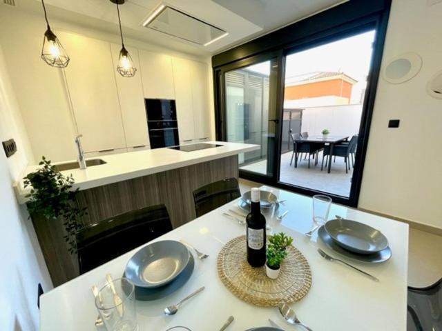 Gatu Premium Alma Marinera, Preferente Mayores De 25 Anos Y Familias Cadiz Exterior photo